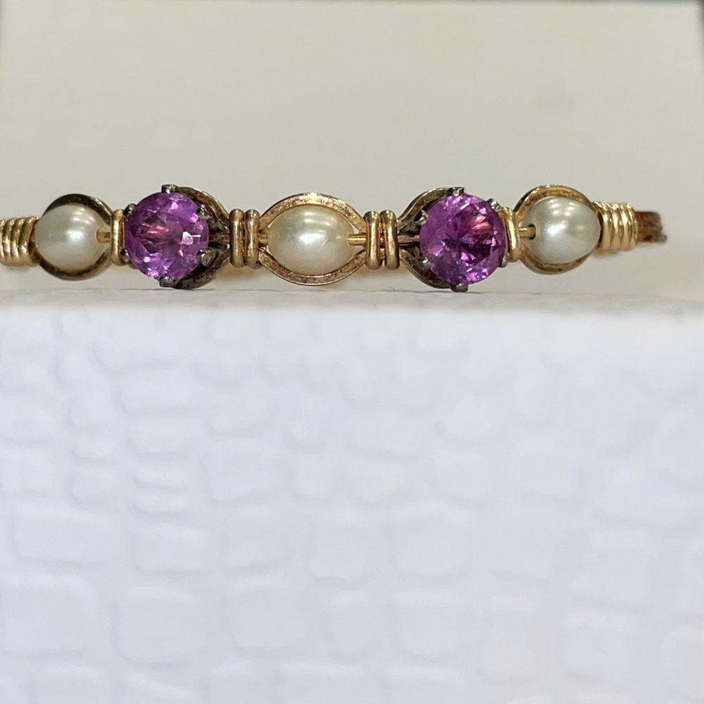 Ronaldo Special Treasures Pearl bracelet with purple stones
